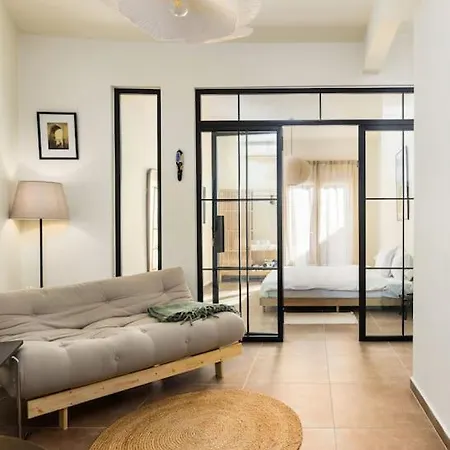 Japandi Style Flat In Center