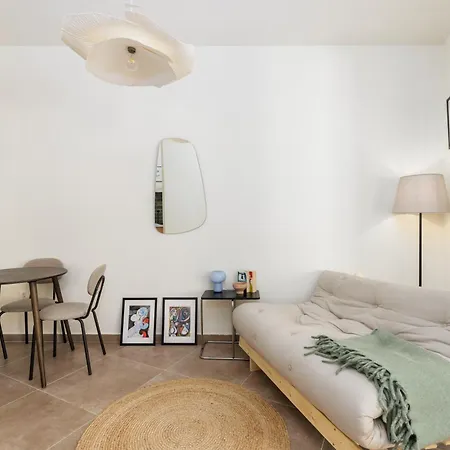 Japandi Style Flat In Center Appartamento Salonicco