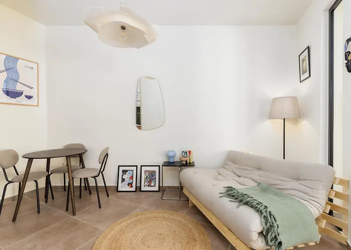 Japandi Style Flat In Center Appartamento Salonicco